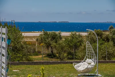 Sea View Studios