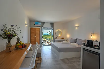 Anemones Studios & Suites