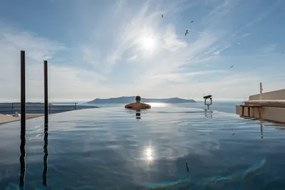 Porto Fira Suites