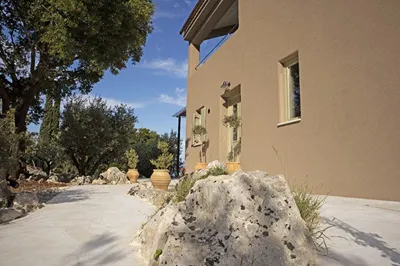 Rock n' Olive Villas