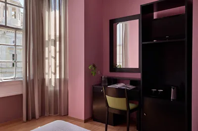 Delphi Art Hotel