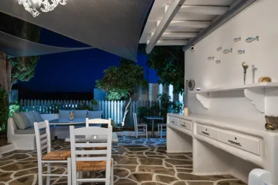 Iris Hotel Paros