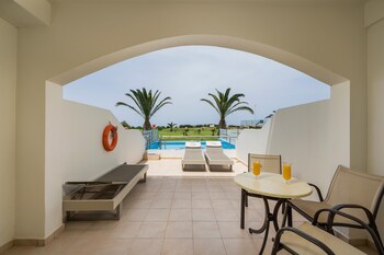 Vantaris Palace Hotel