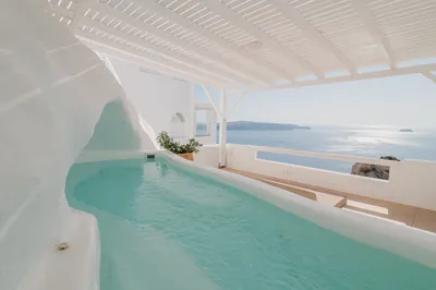 Apeiron Blue Santorini