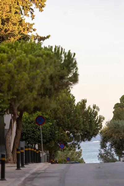 Azur Hotel Vouliagmeni