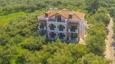 Kavos Psarou Villas