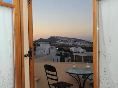 SANTORINI HOTEL MESOTOPOS