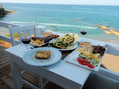 Elmi Suites