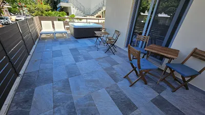 Rhodes City University Suite