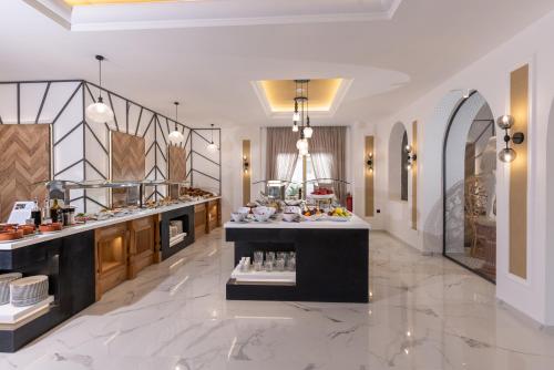 Delfina Art Resort Hotel