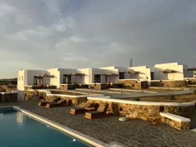 Thronos Suites