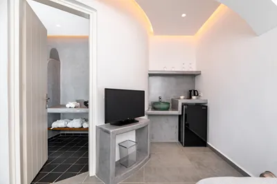 Santa Irina Sunny Loft Suites