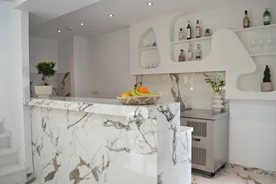 IADES suites