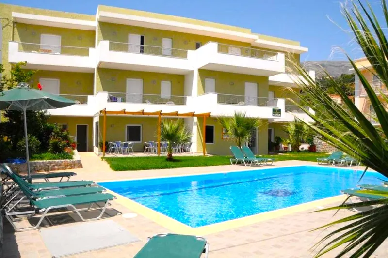 Manolis Apartments
