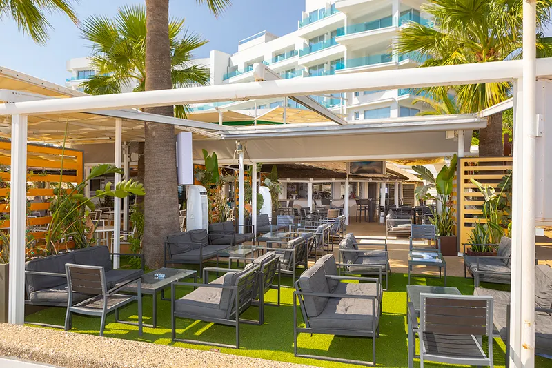 Vrissaki Beach Hotel