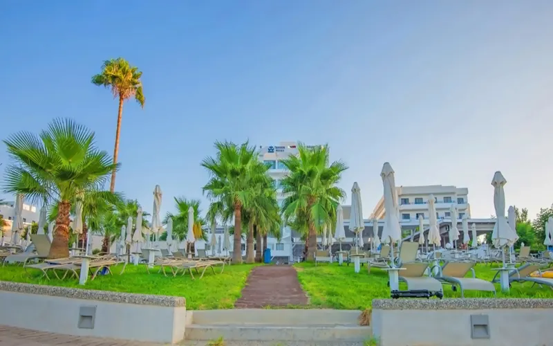 Silver Sands Beach Hotel