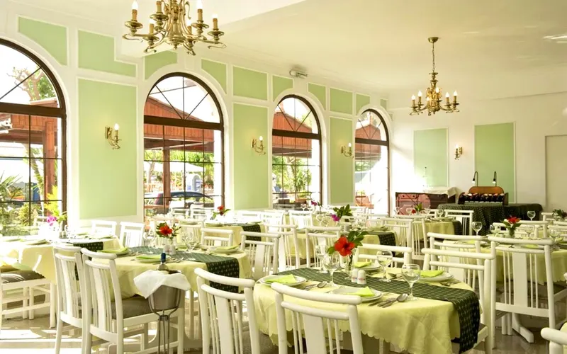 Axos Hotel
