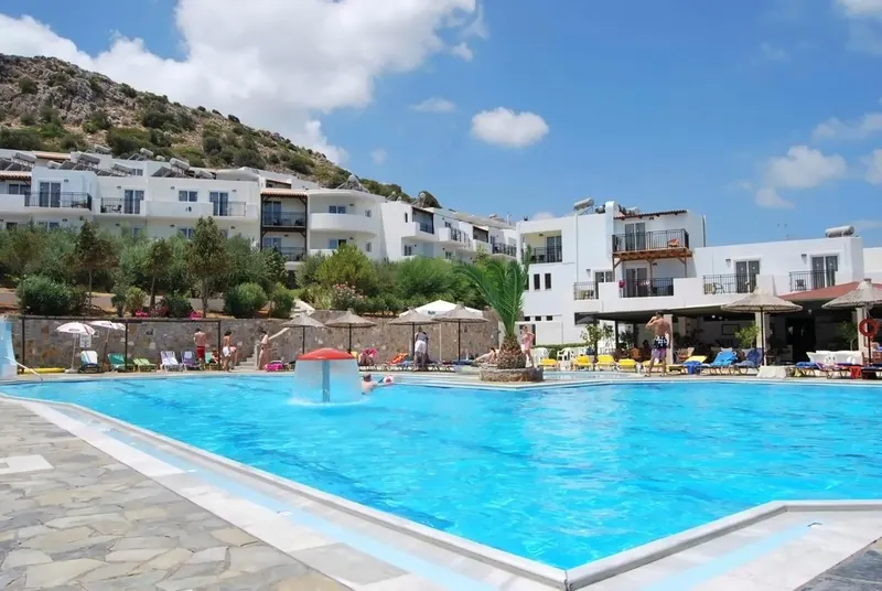 Semiramis Village Hotel