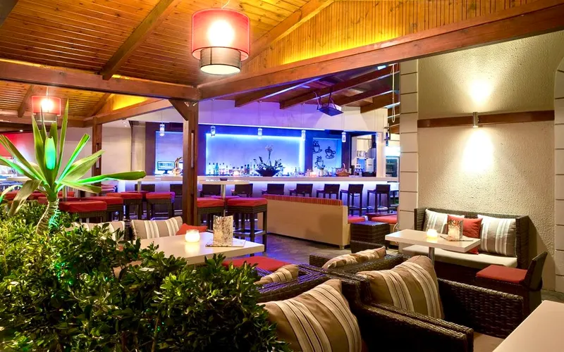 Axos Hotel