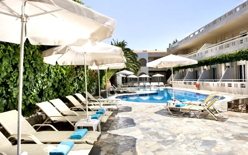 Axos Hotel
