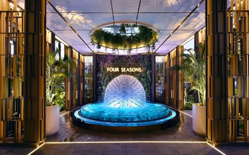 Four Seasons Hotel