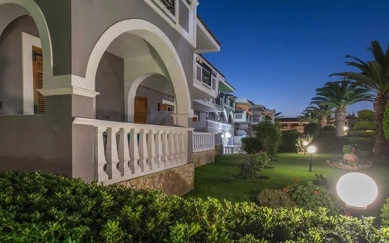 Golden Sun Hotel