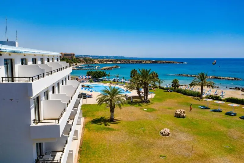 Corallia Beach Hotel Apts