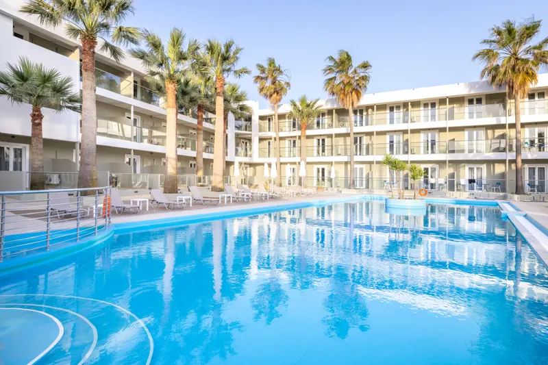 Cameo Beach Resort
