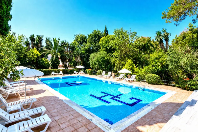 Galaxias & Eyan Hotel