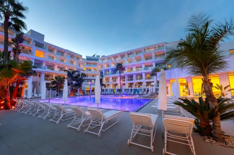 Limanaki Beach Hotel