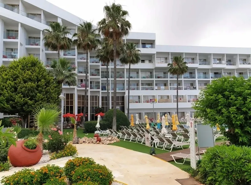 Leonardo Laura Beach & Splash Resort