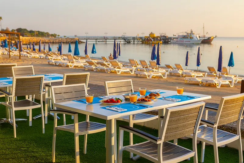 Vrissaki Beach Hotel