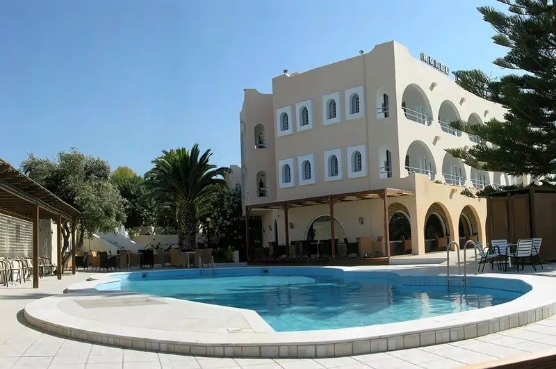 Karteros Hotel