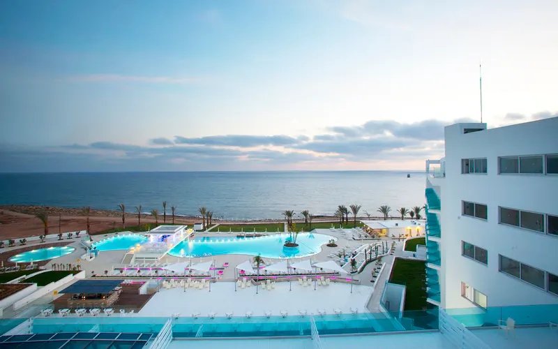 King Evelthon Beach Hotel