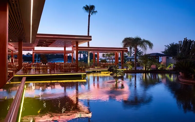 Four Seasons Hotel