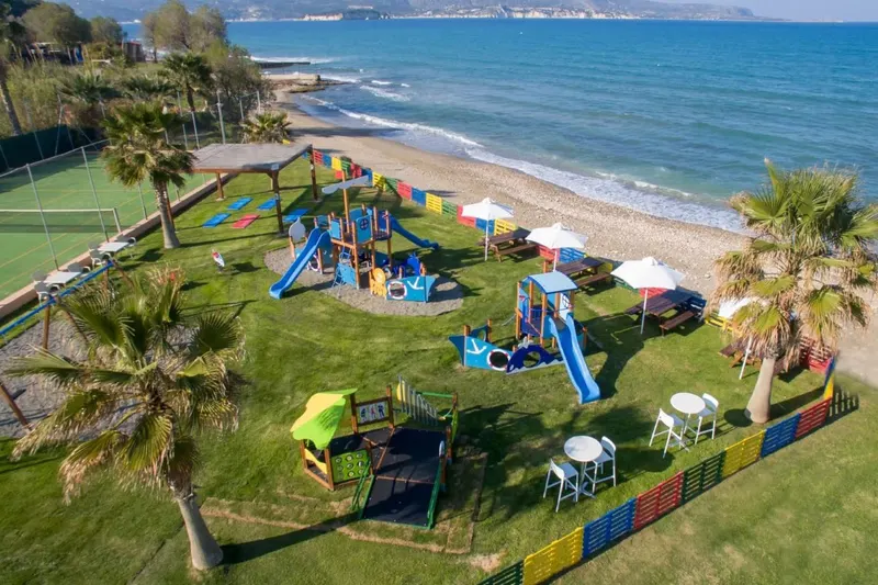 Kiani Beach Resort