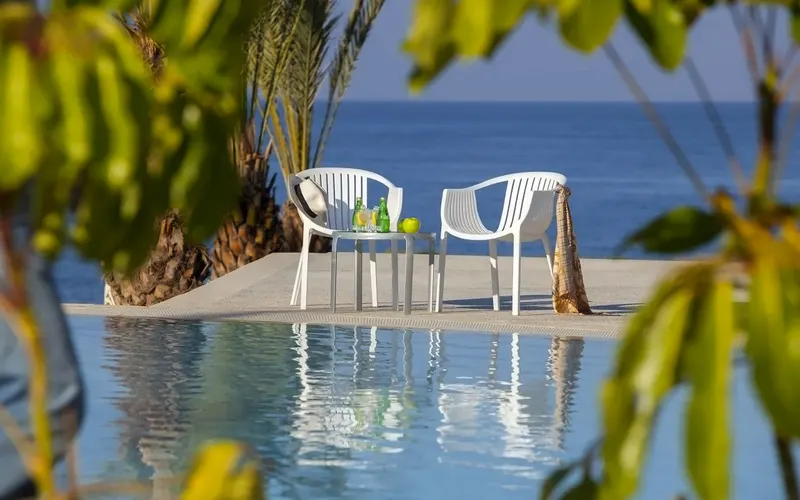 King Evelthon Beach Hotel