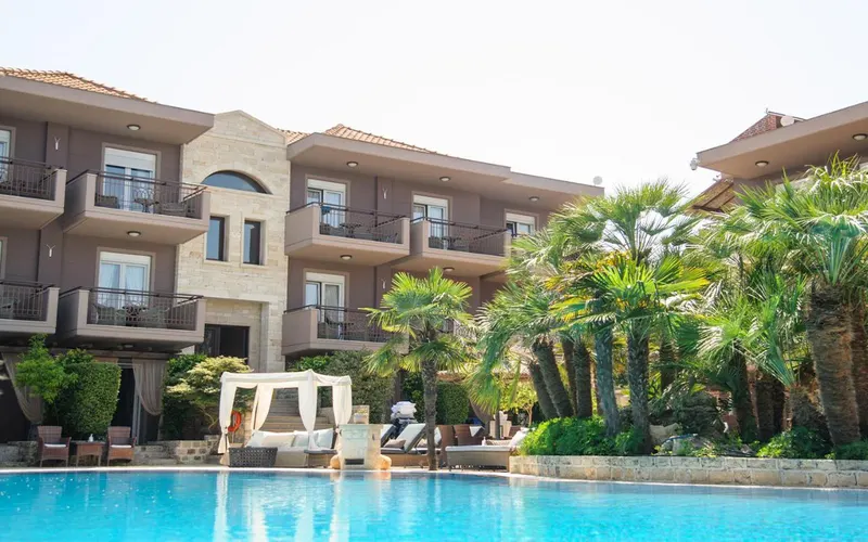 Achtis Hotel