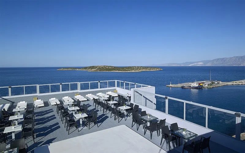 Mistral Bay