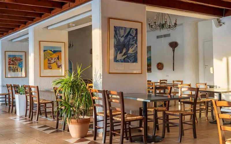 Paphos Gardens Holiday Resort (Apts)