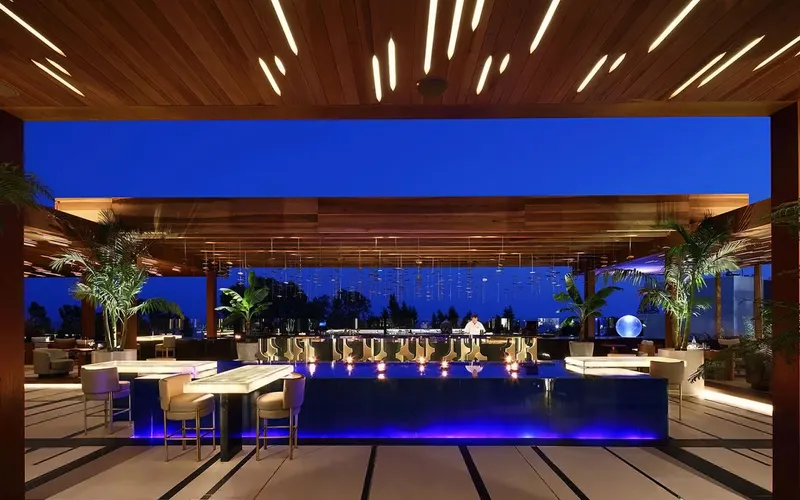 Four Seasons Hotel