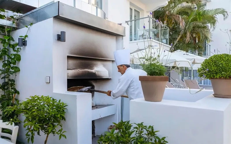 Anemi Hotel and Suites