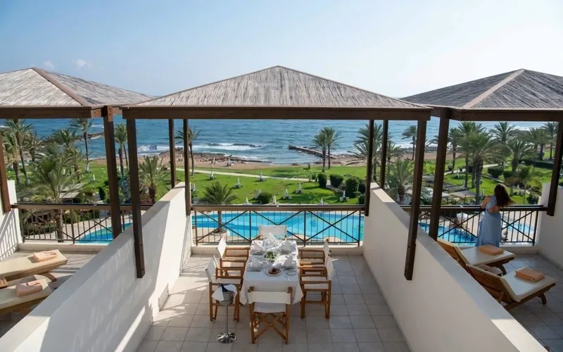 Constantinou Bros Athena Beach Hotel