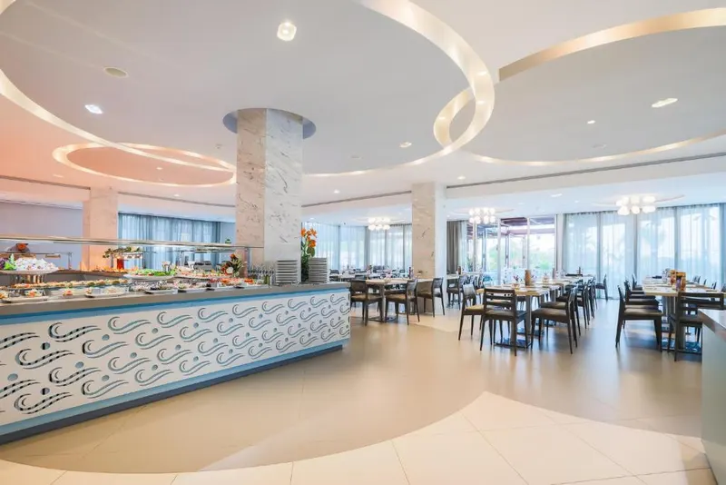 Vassos Nissi Plage Hotel