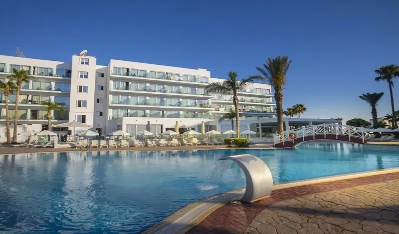 Tsokkos Beach Hotel