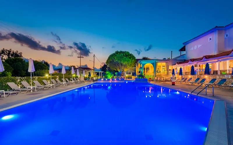 Dennys Inn Hotel