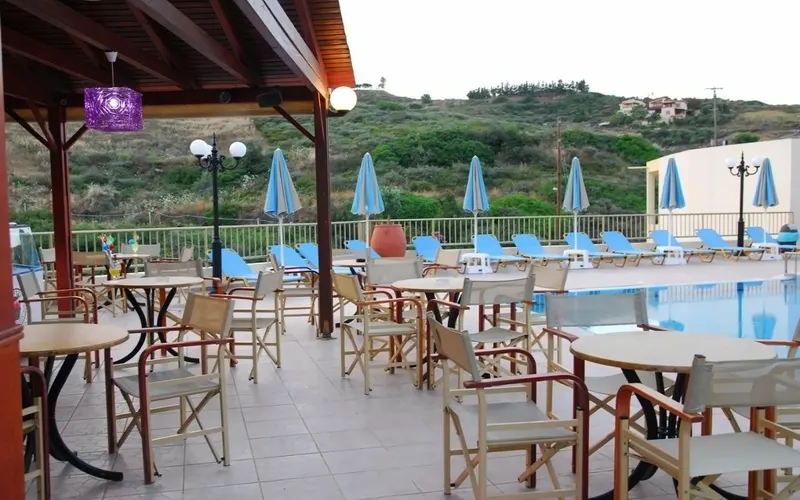 Elpis Apartments