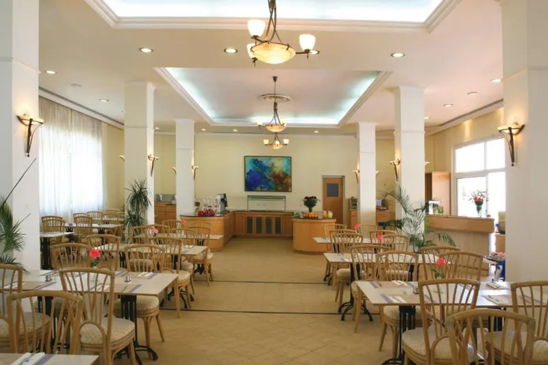 Cynthiana Beach Hotel