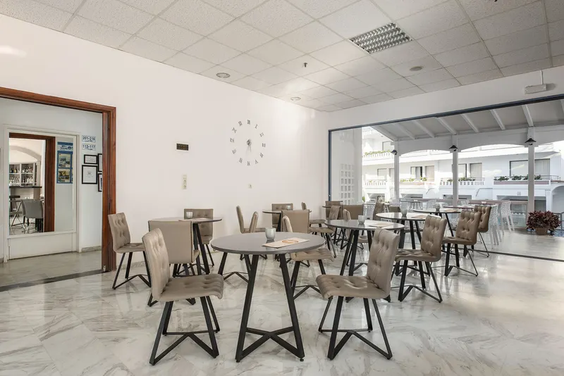 Ariadne Hotel