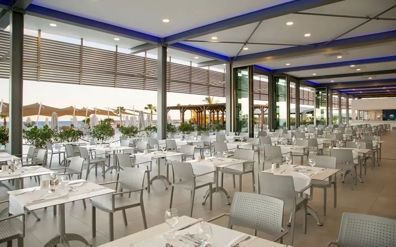 Asterias Beach Hotel